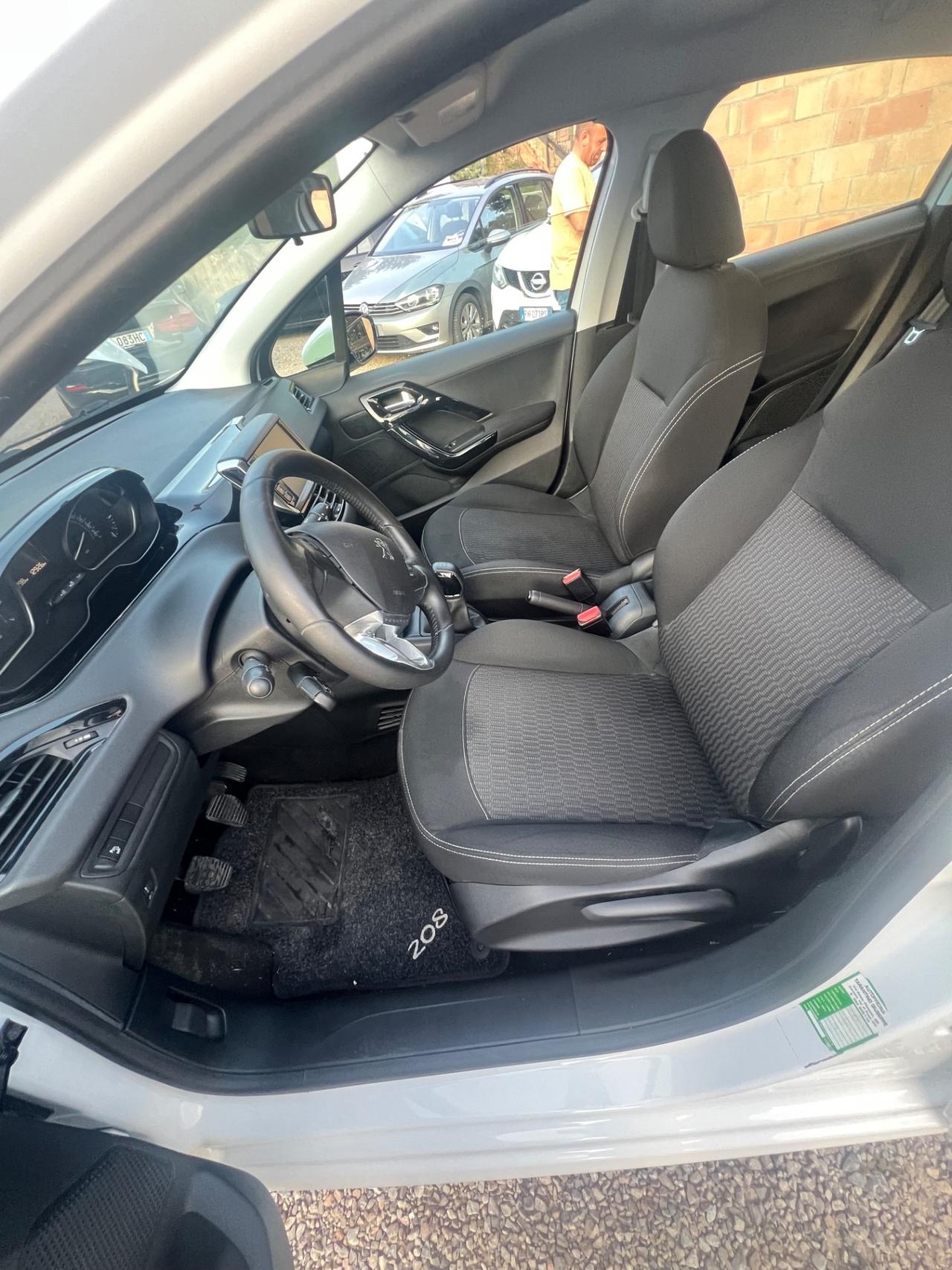 Peugeot 208 PureTech 82 5 porte Active