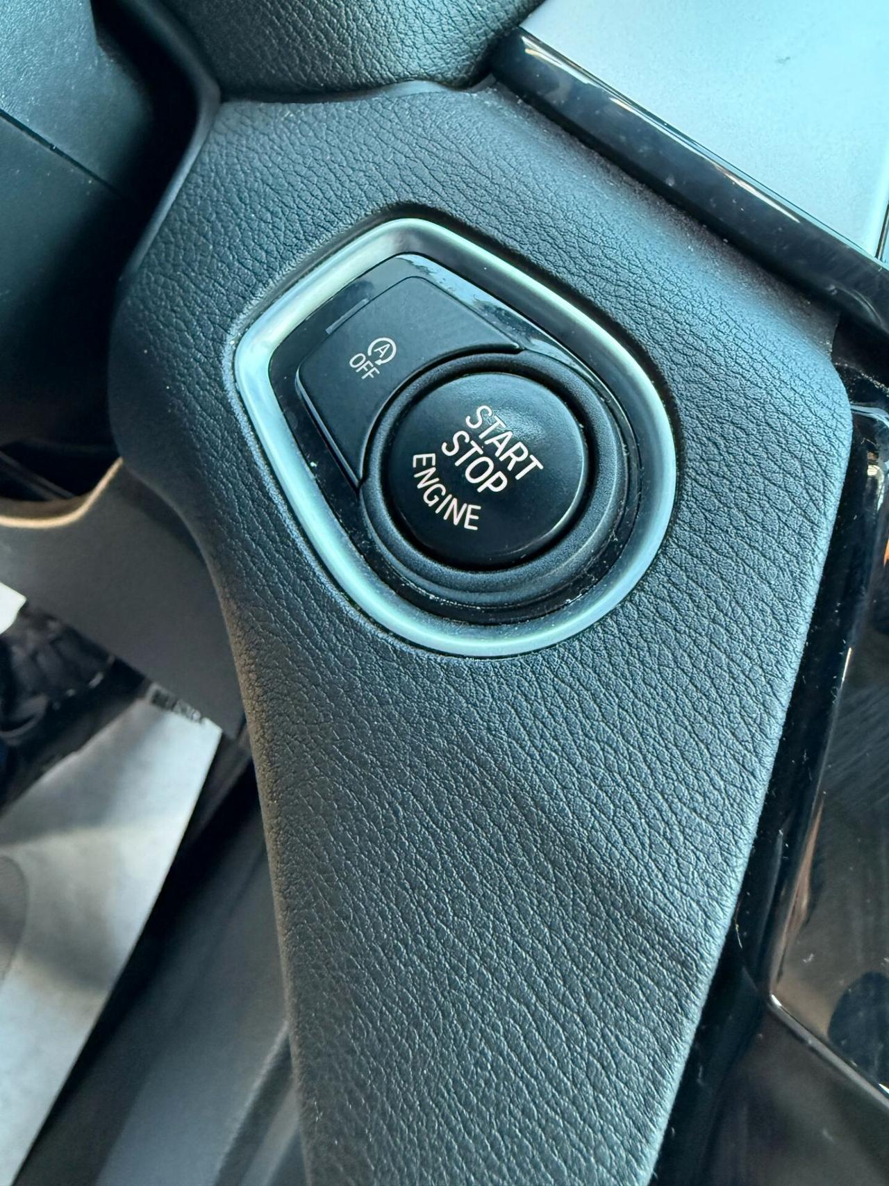 bmw x1 16D 116CV X-line anno 11/2021 permute garanzia finanziamenti