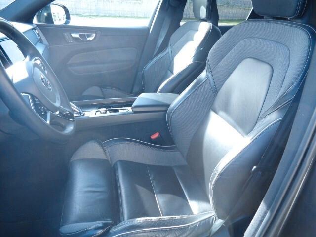 Volvo XC 60 XC60 B4 (d) AWD automatico Plus Bright