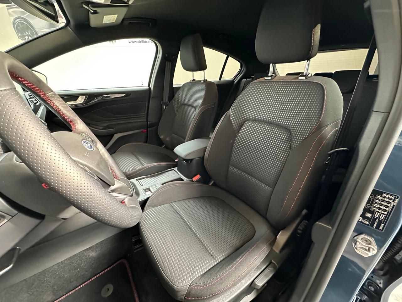 Ford Focus 1.0 EcoBoost Hybrid 125 CV 5p. ST-Line
