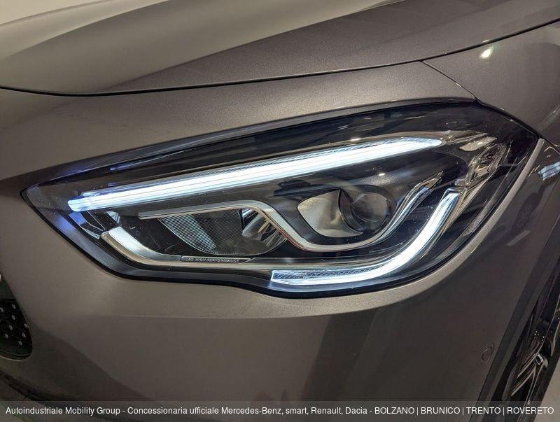 Mercedes-Benz GLA 200 D PREMIUM AUTOMATIC