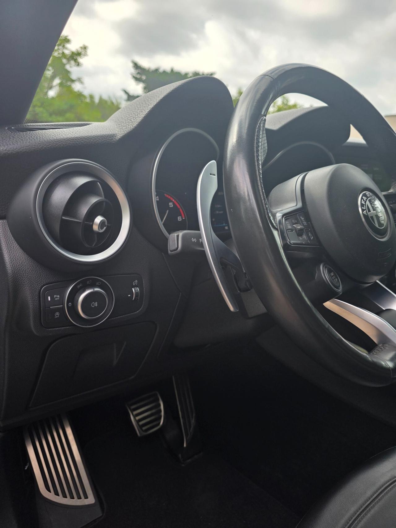 Alfa Romeo Stelvio Veloce AT8 Q4 210 CV "Iva Compresa "