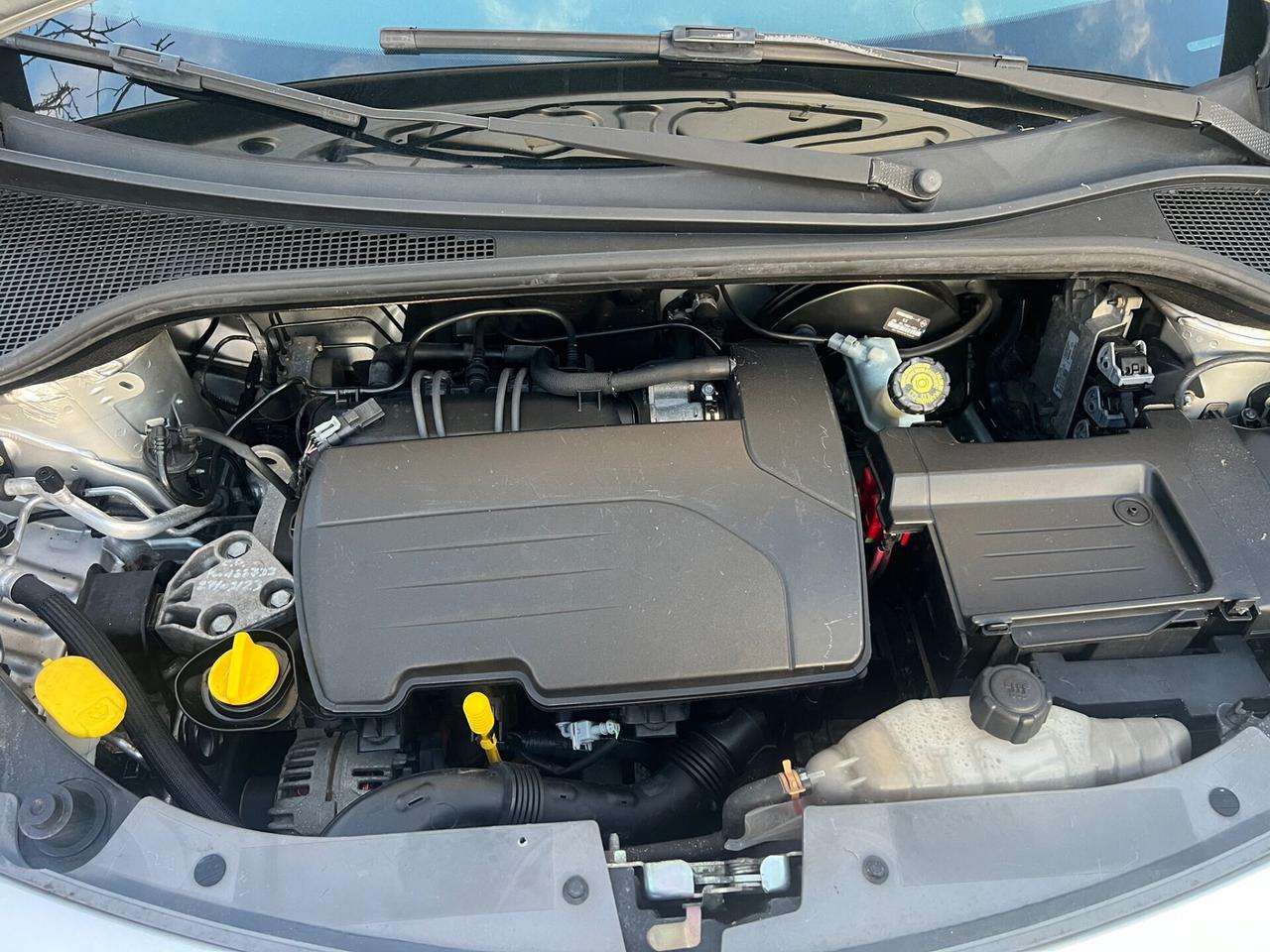Renault Clio 1.2 16V 3 porte Luxe