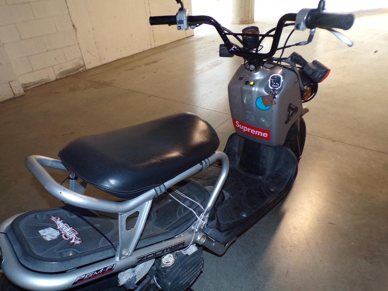 SCOOTER HONDA ZOOMER 50 4T DEL 2005 57.200 KM MOTORE SOSTITUITO NEL 2023