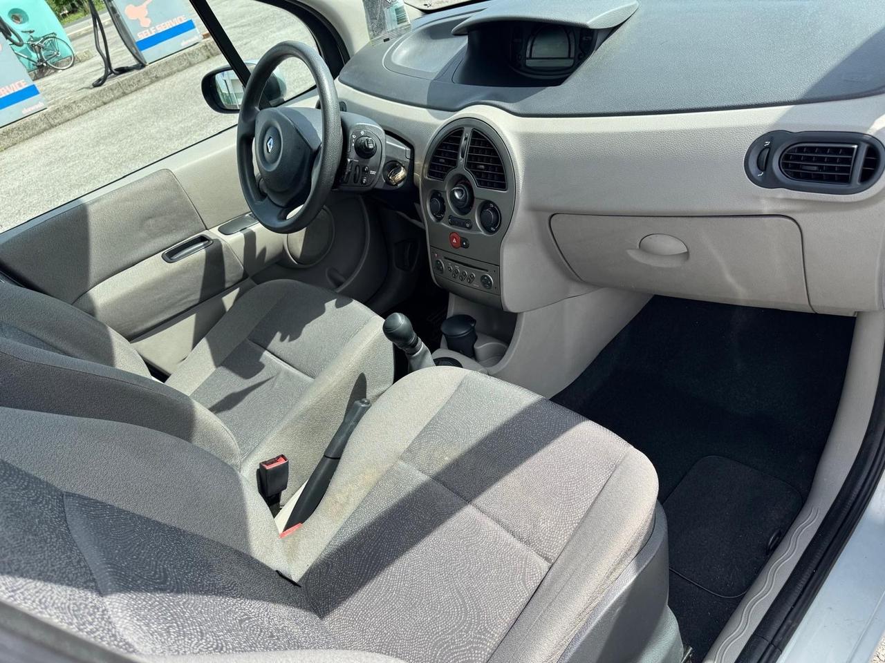 Renault Modus 1.2 16V Luxe Privilège