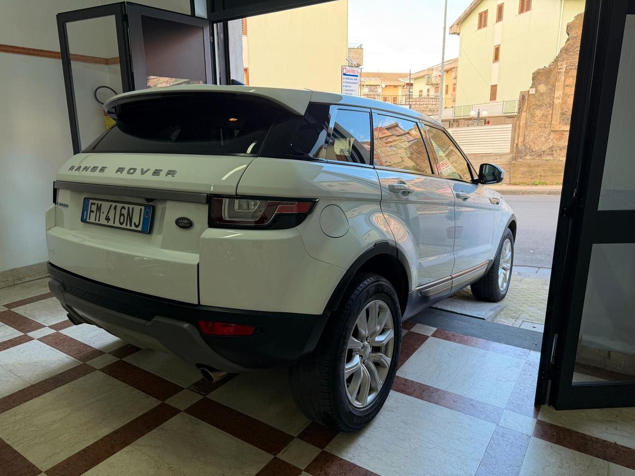Land Rover Range Evoque 2.0 TD4 150 CV 5p. SE