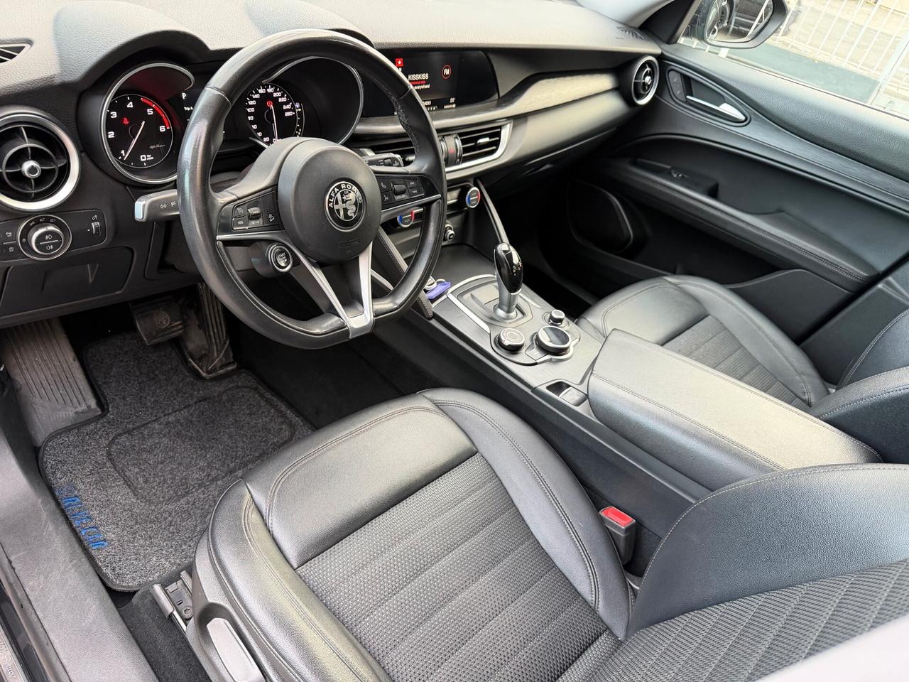 Alfa Romeo Stelvio 2.2 Turbodiesel 210CV AT8 Q4 Business