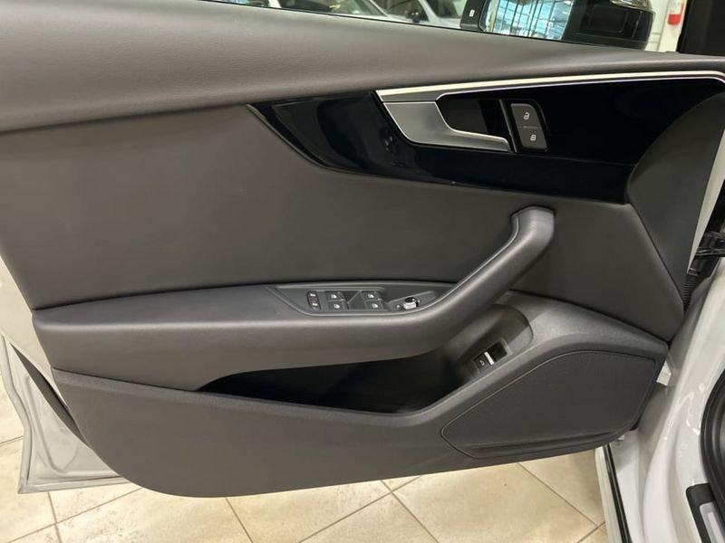 Audi A4 allroad 45 2.0 TFSI MHEV IDENTITY CONTRAST 265C