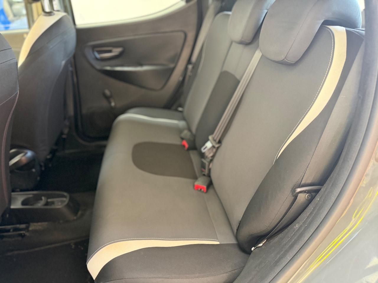 Lancia Ypsilon 1.2 69 CV 5 porte Gold
