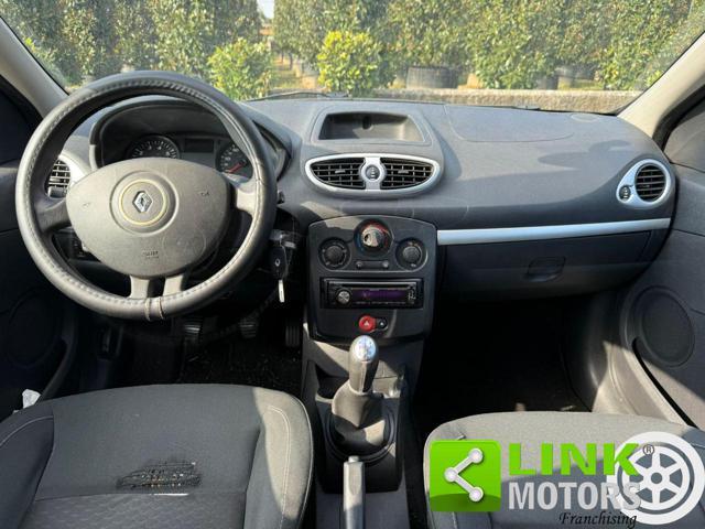 RENAULT Clio 1.2 16V SporTour