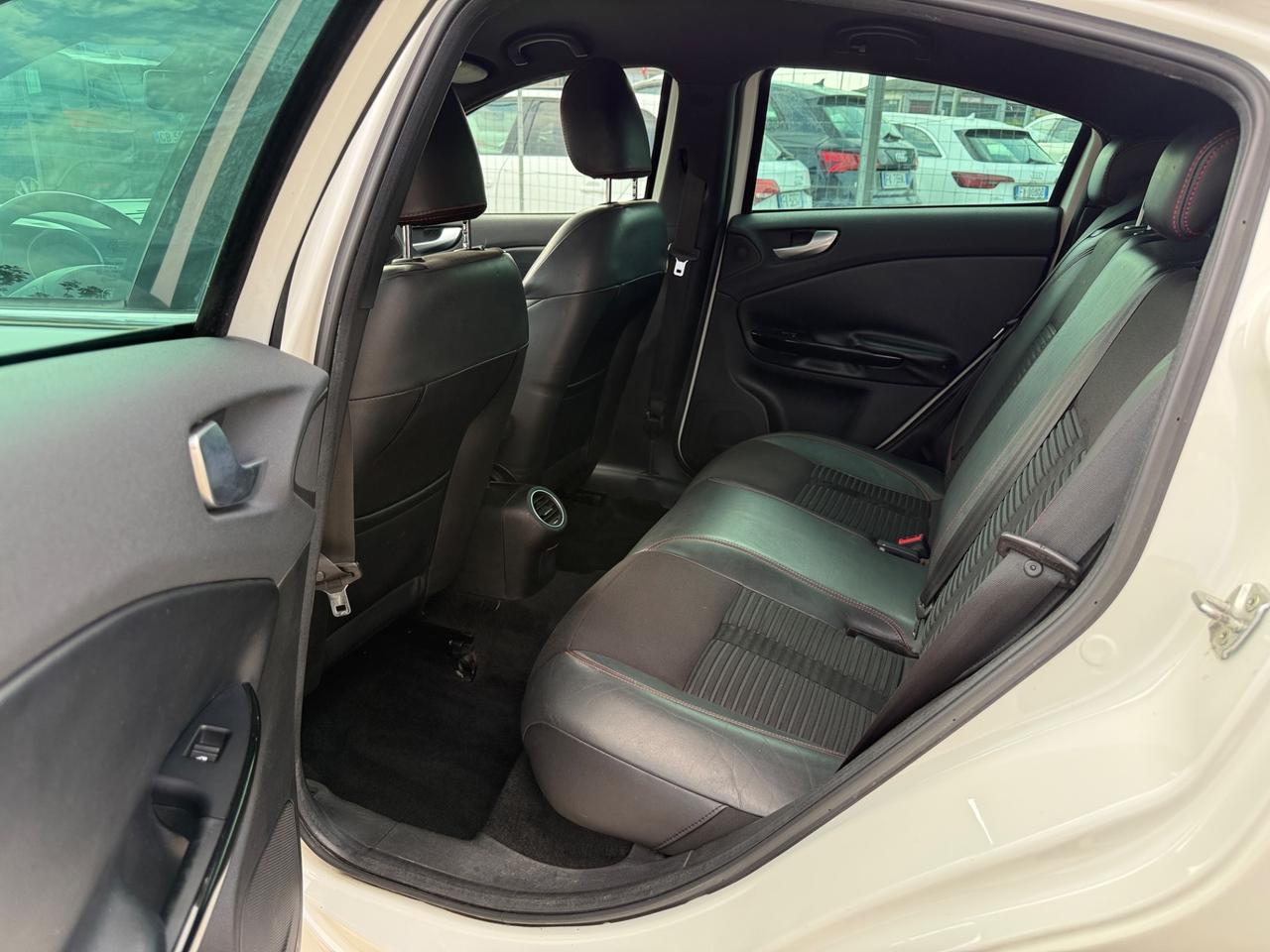 Alfa Romeo Giulietta 1.6 JTDm-2 105 CV Distinctive