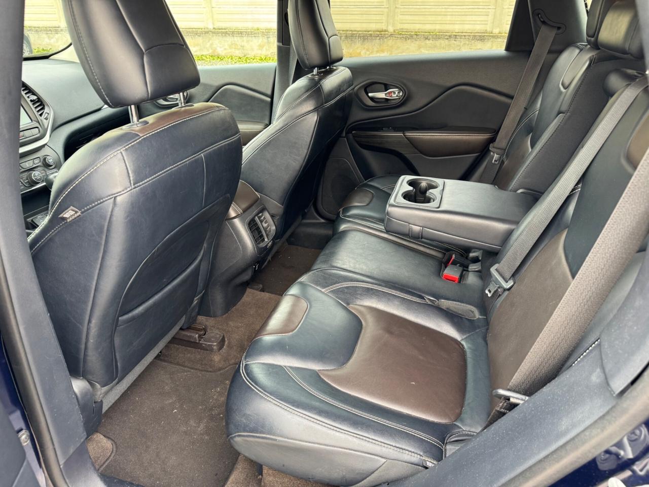 JEEP CHEROKEE 2.4 L LIMITED AUTO