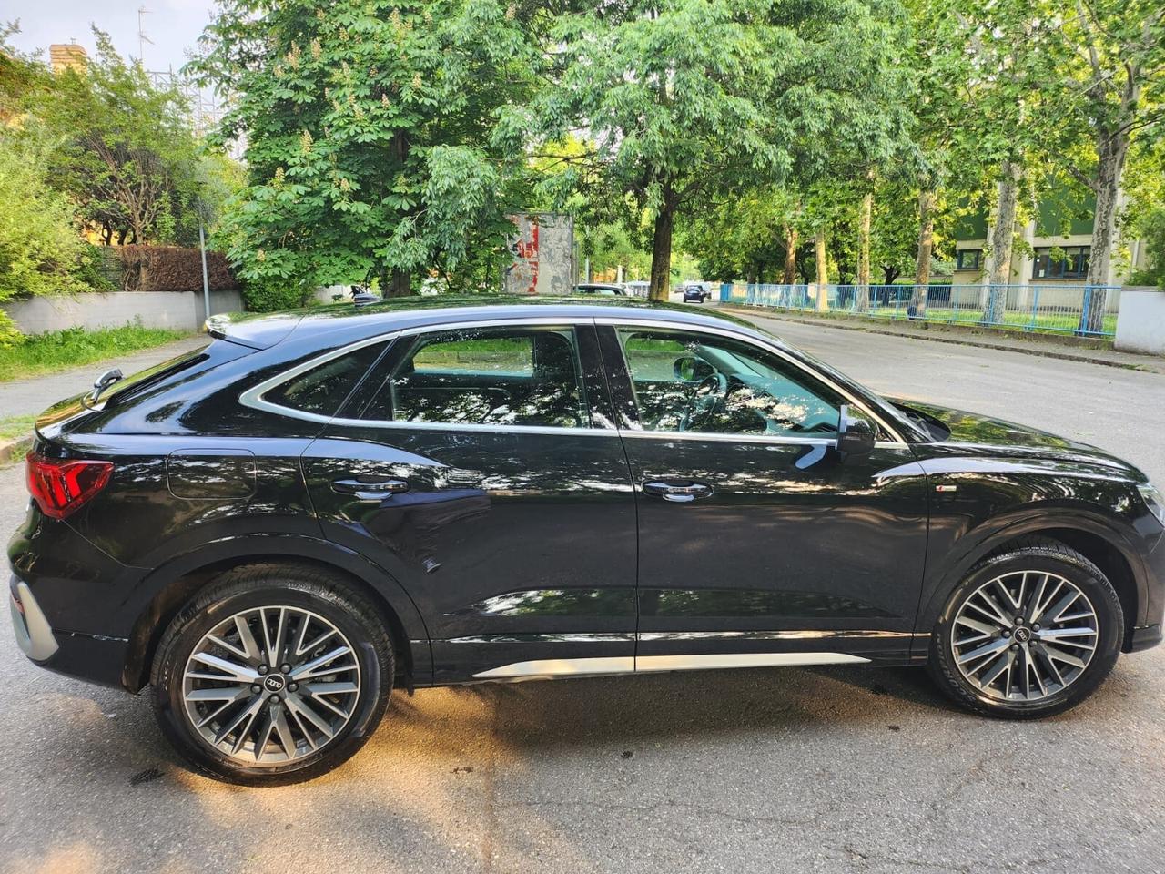 Audi Q3 35 TDI S tronic Business Advanced