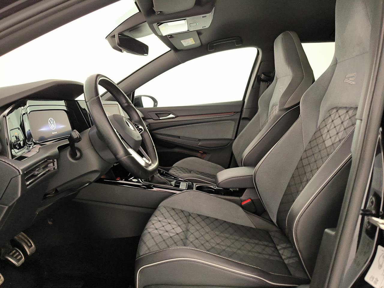 Volkswagen Golf 1.5 tsi evo r-line 130cv