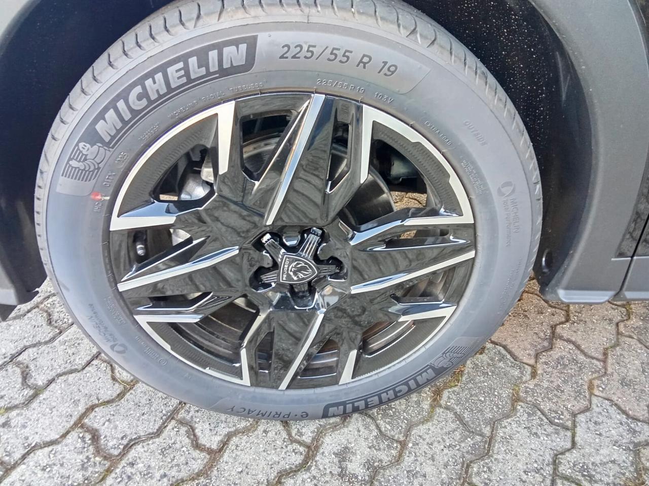 Peugeot 5008 Hybrid 145 e-DCS6 GT 7 Posti