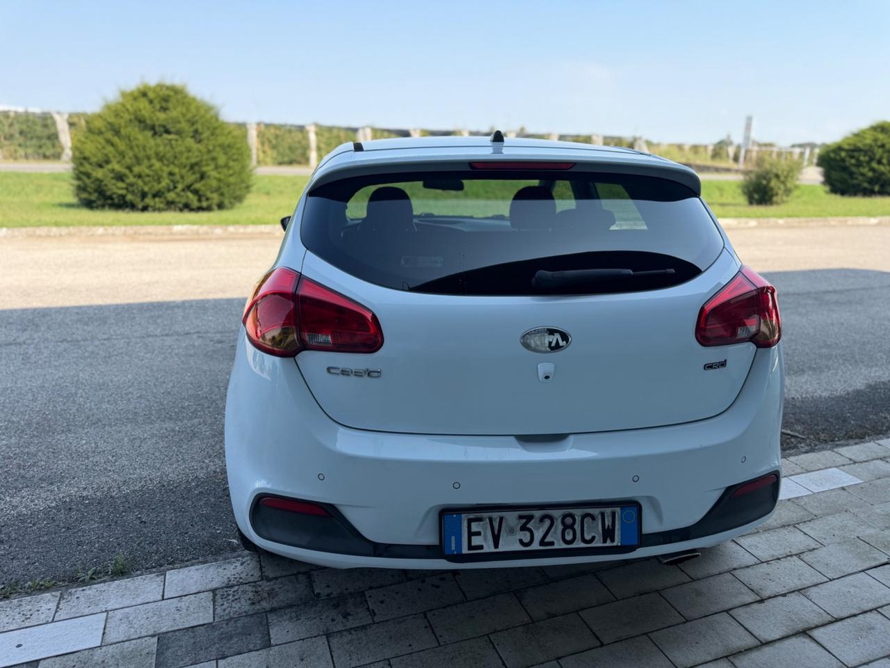 Kia Ceed cee'd 1.4 CRDi 5 porte Cool