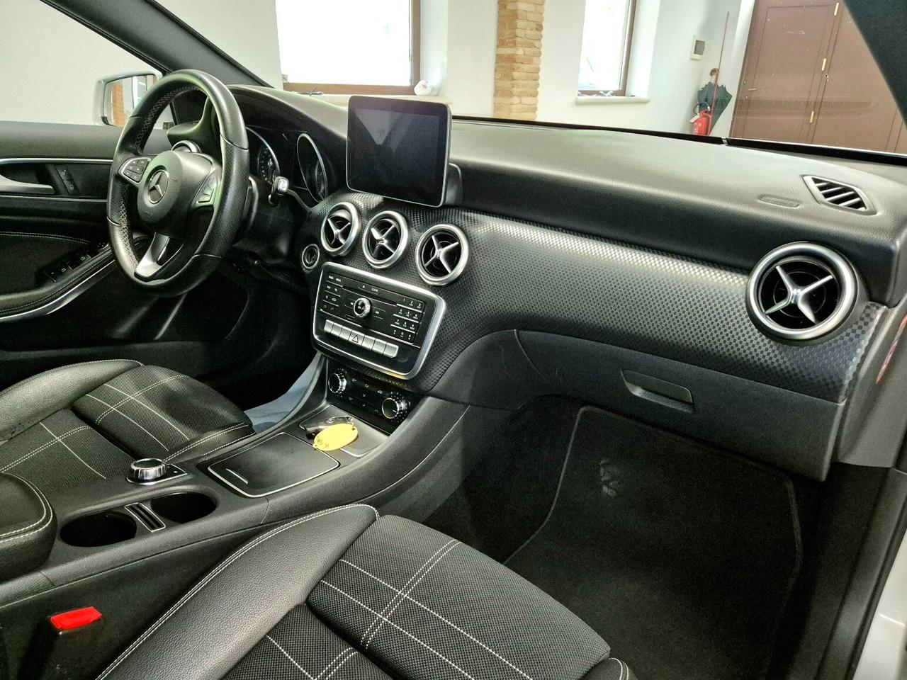 Mercedes-benz A 180 Automatic Sport **LED**