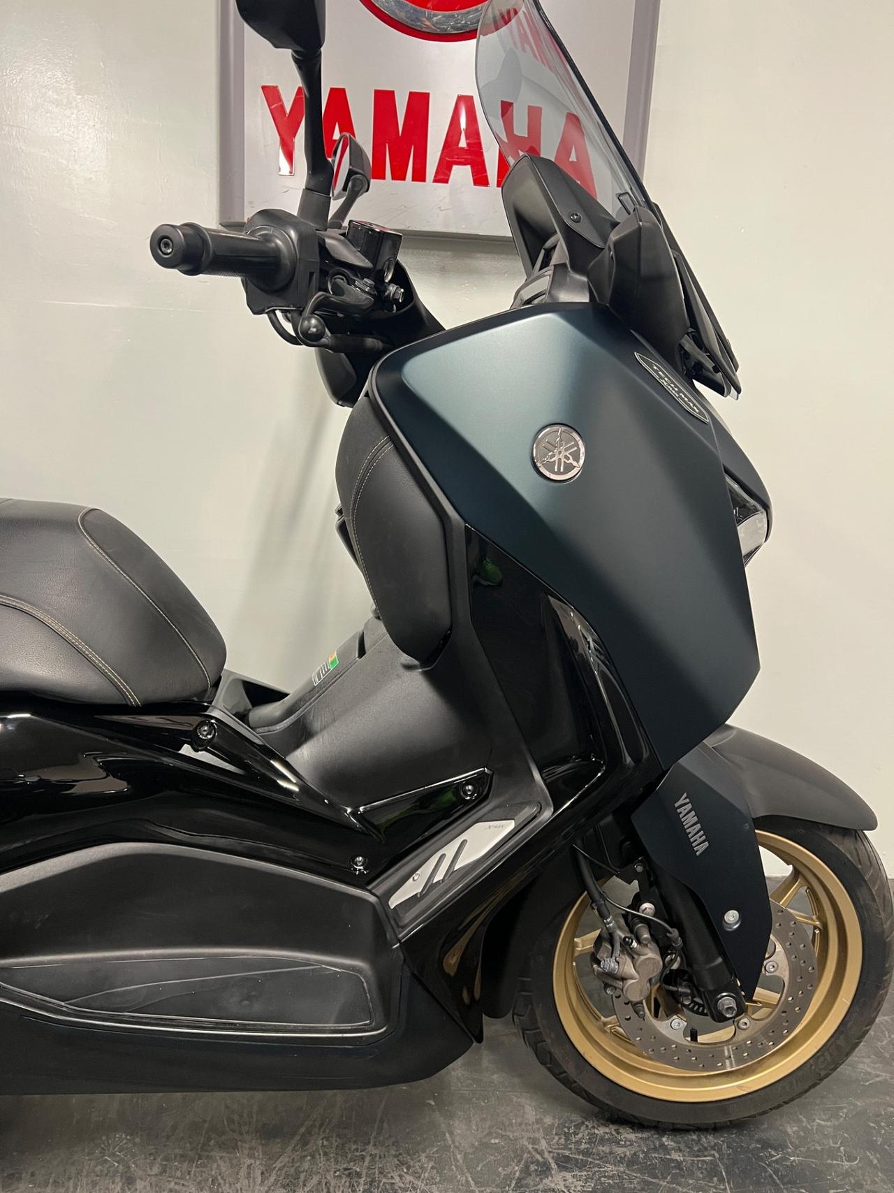Yamaha X-Max 300 Tech max