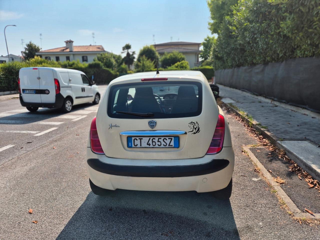 Lancia Ypsilon 1.2 Oro Giallo
