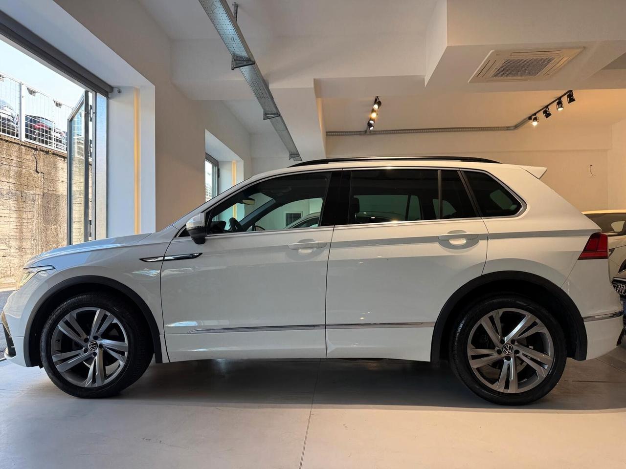 Volkswagen Tiguan 2.0 TDI 150 CV SCR DSG R-Line