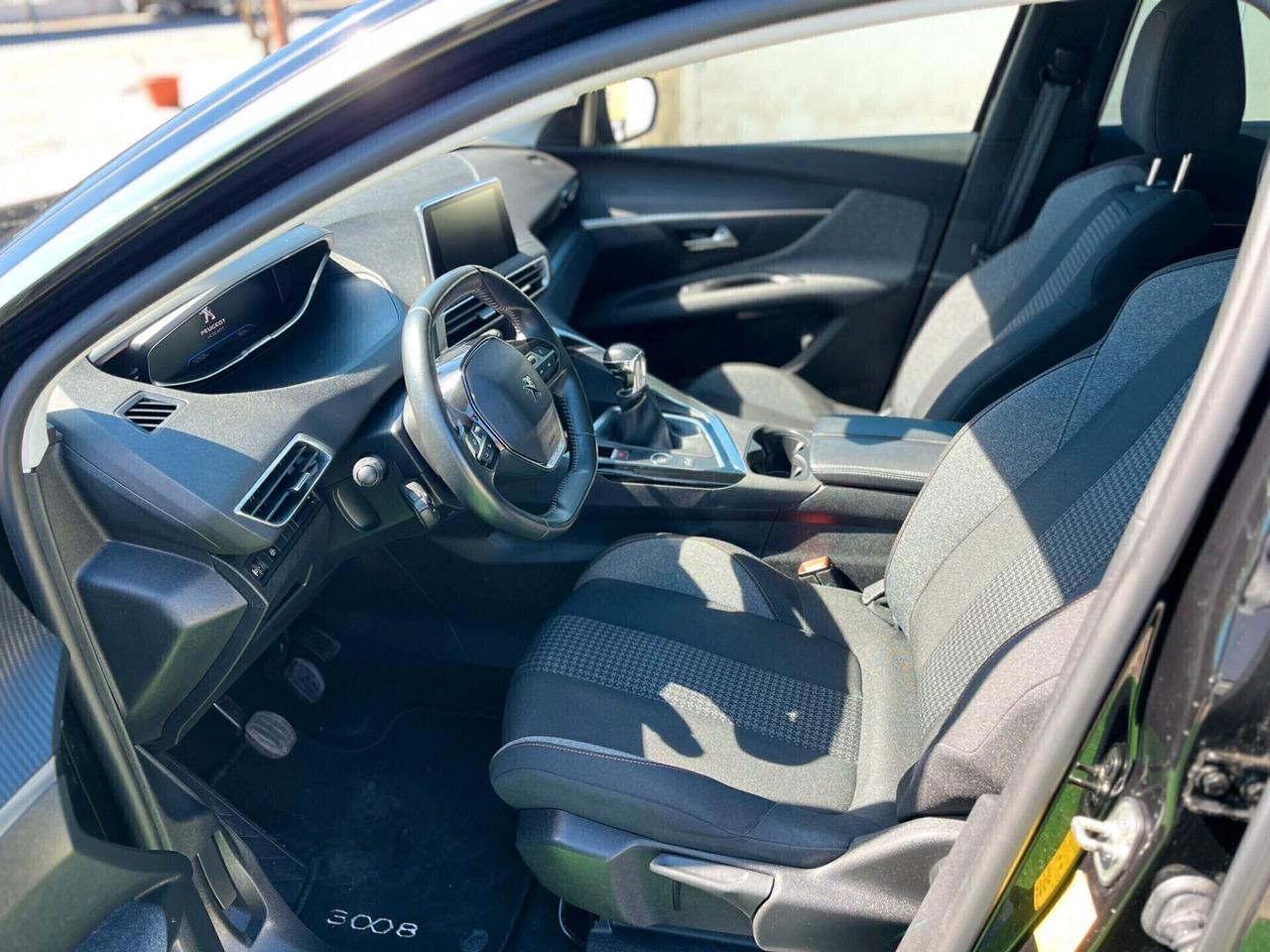 Peugeot 3008 1.5 DIESEL 131CV Allure anno 04/2022