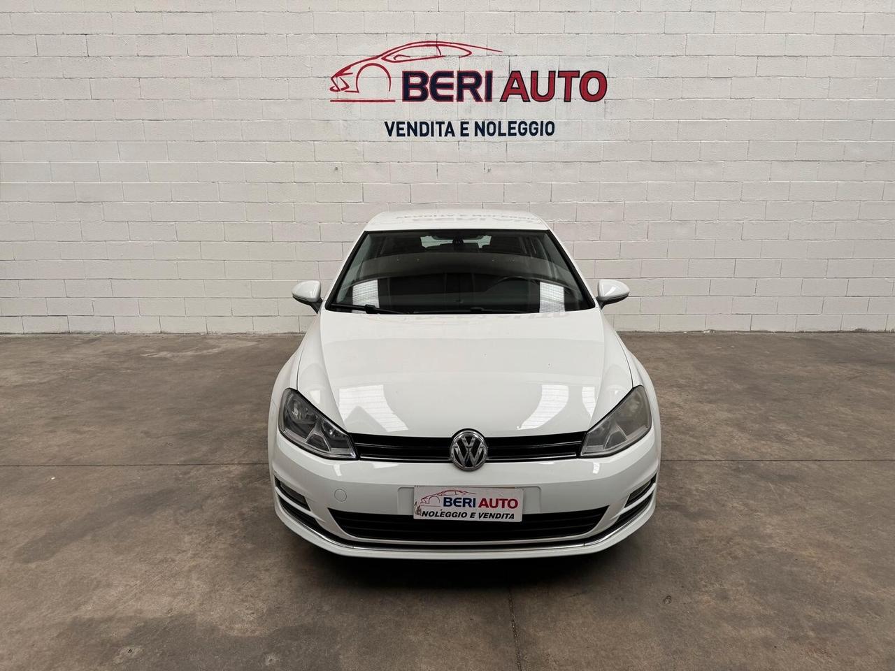 Volkswagen Golf Business 1.4 TSI adatta neopatentati