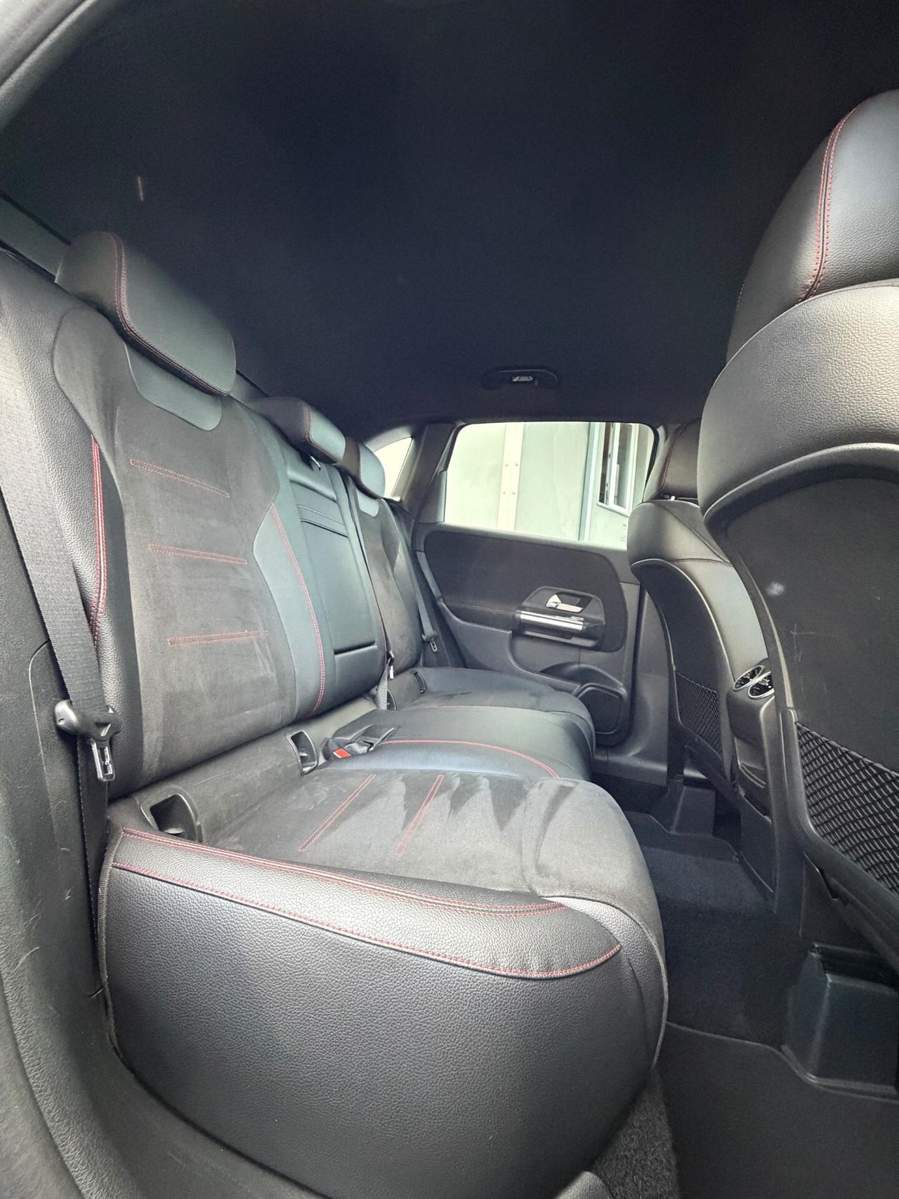 MERCEDES CLASSE B 180D 116CV PREMIUM AMG NIGHT EDITION