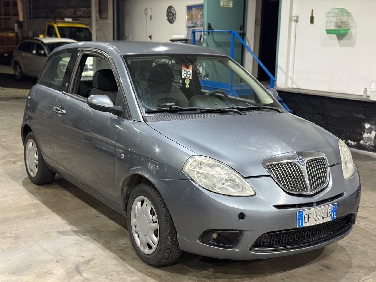 Lancia Ypsilon 1.2 Argento
