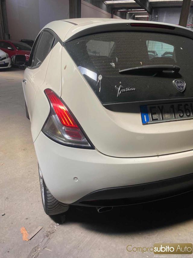 LANCIA Ypsilon 1.3 MJT 16V 95 CV 5 porte S&S Elefantino