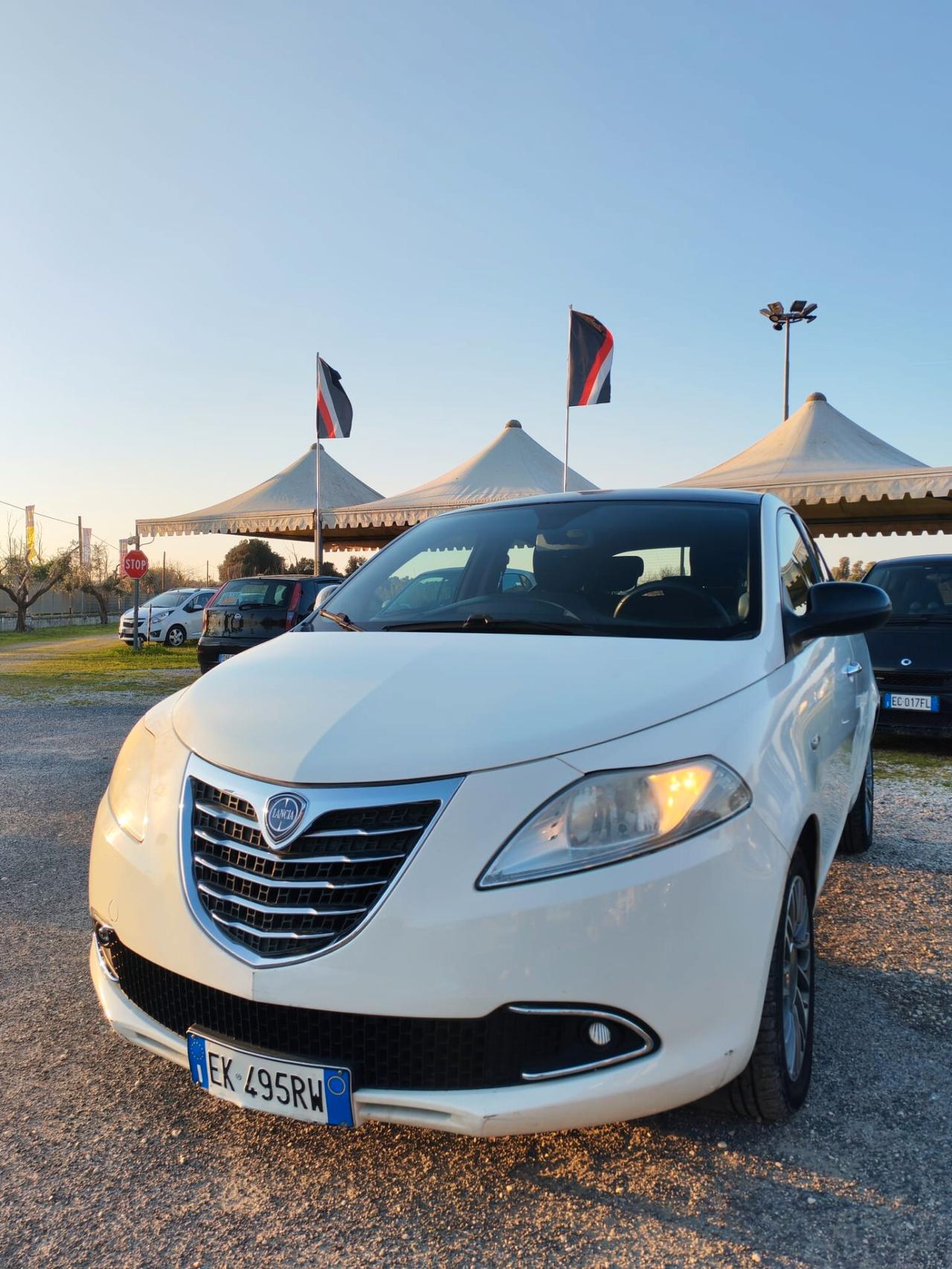 Lancia Ypsilon 1.2 69 CV 5 porte GPL Ecochic Gold