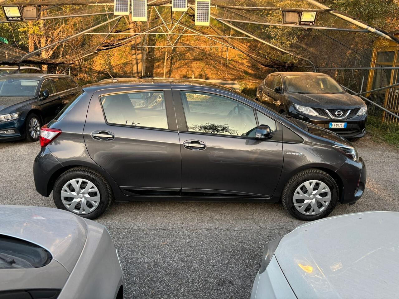 Toyota Yaris 1.5 Hybrid 5 porte OK Neopatentati