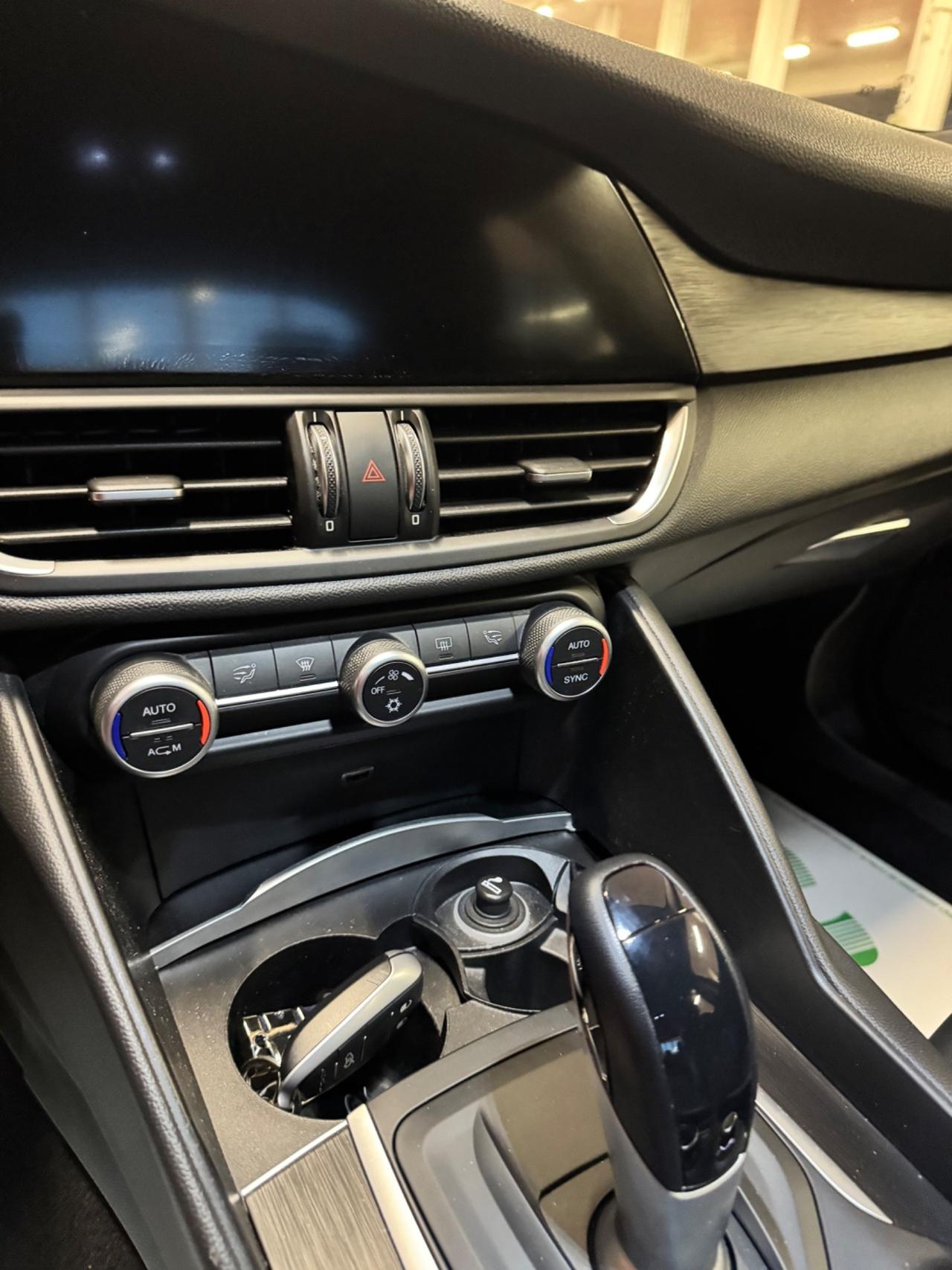 Alfa Romeo Giulia 2.2 Turbodiesel 180 CV AT8 AWD Q4 Super