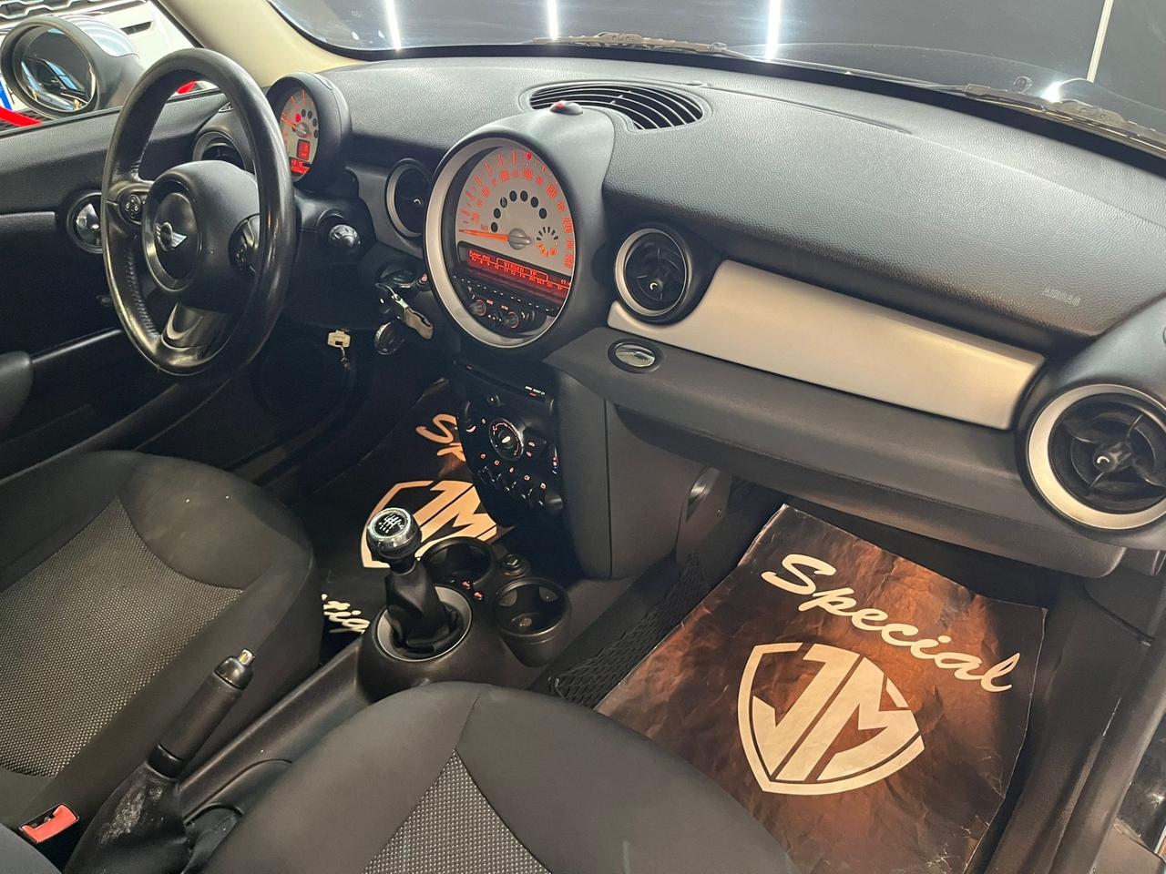 Mini 1.6 16V Cooper D OK NEOPATENTATI