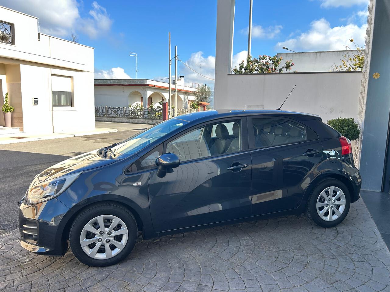 Kia Rio 1.1 CRDi 75 Cv Km129.000-2016