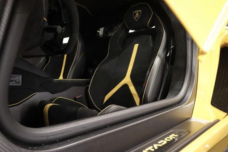 Lamborghini Aventador SVJ 6.5 V12 1 of 900