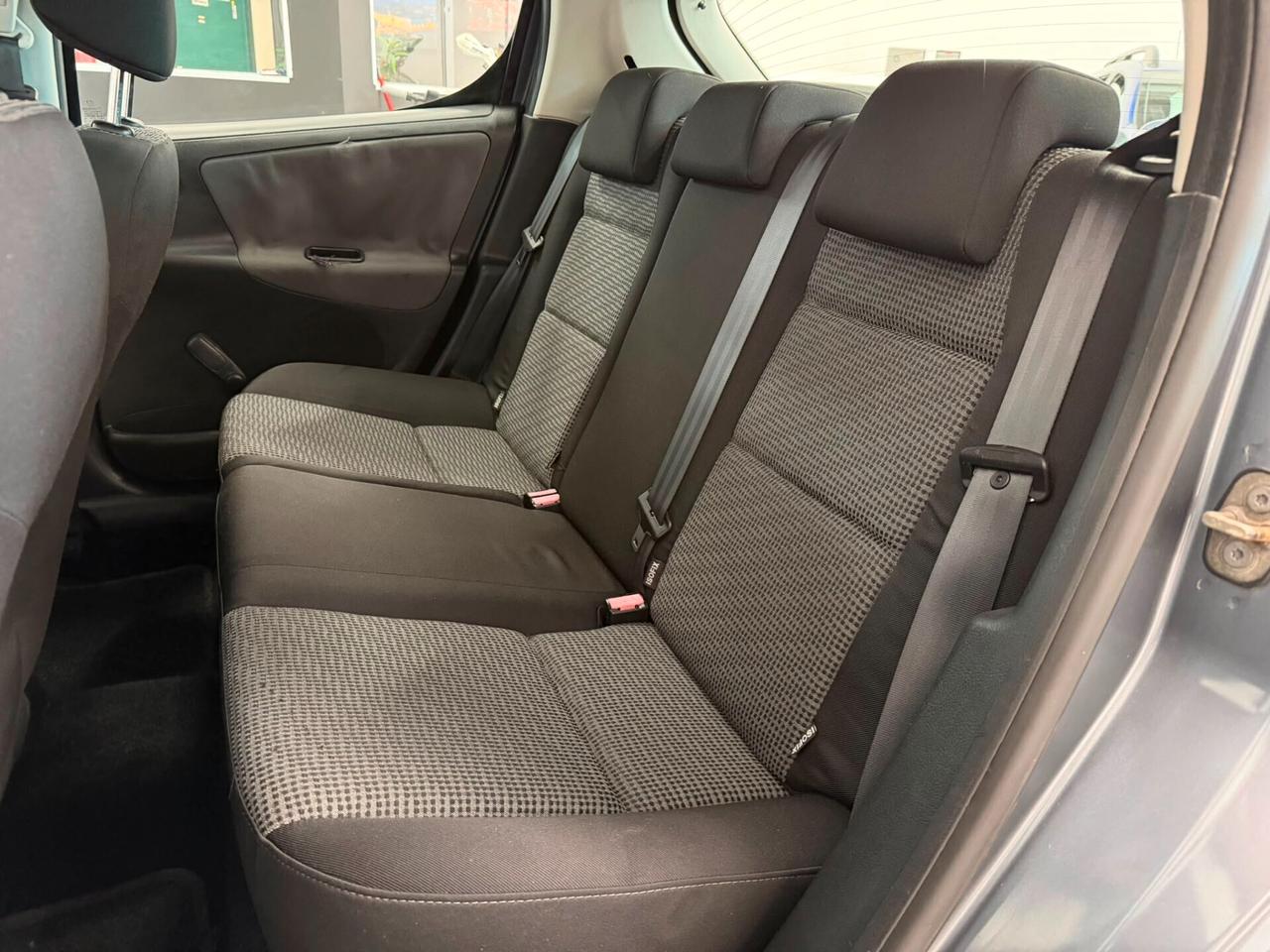 Peugeot 207 1.6 HDi 90CV 5p. XS