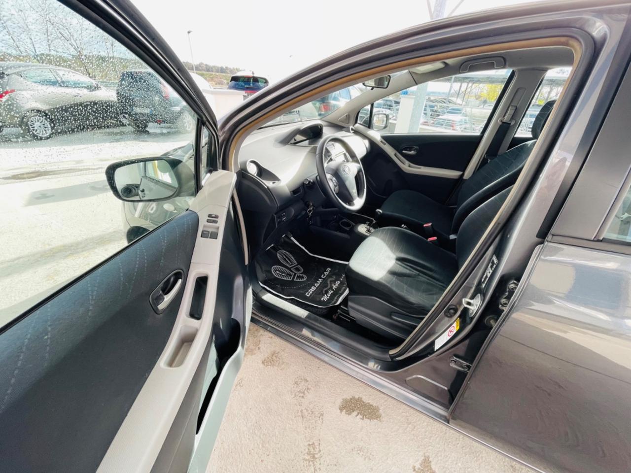 Toyota Yaris 1.4 D-4D 5 porte M-MT Navi