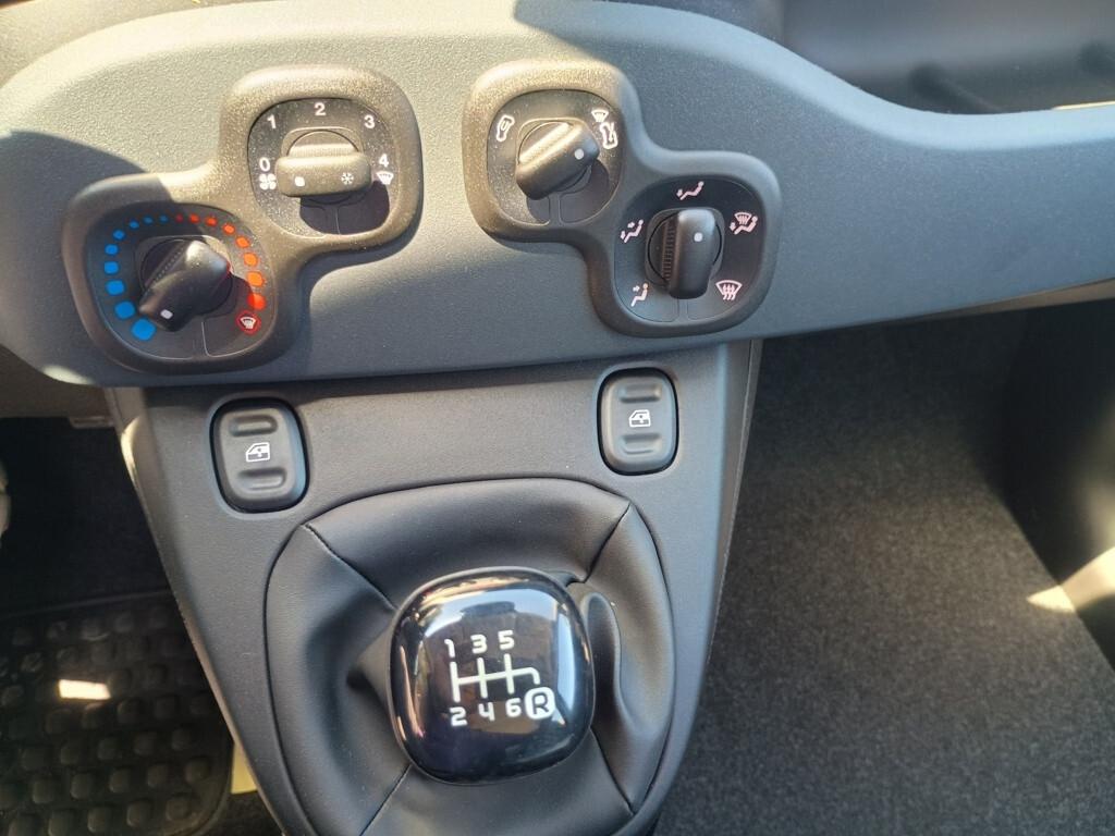 Fiat Panda 1.0 FireFly 70cv Hybrid Pandina KM0