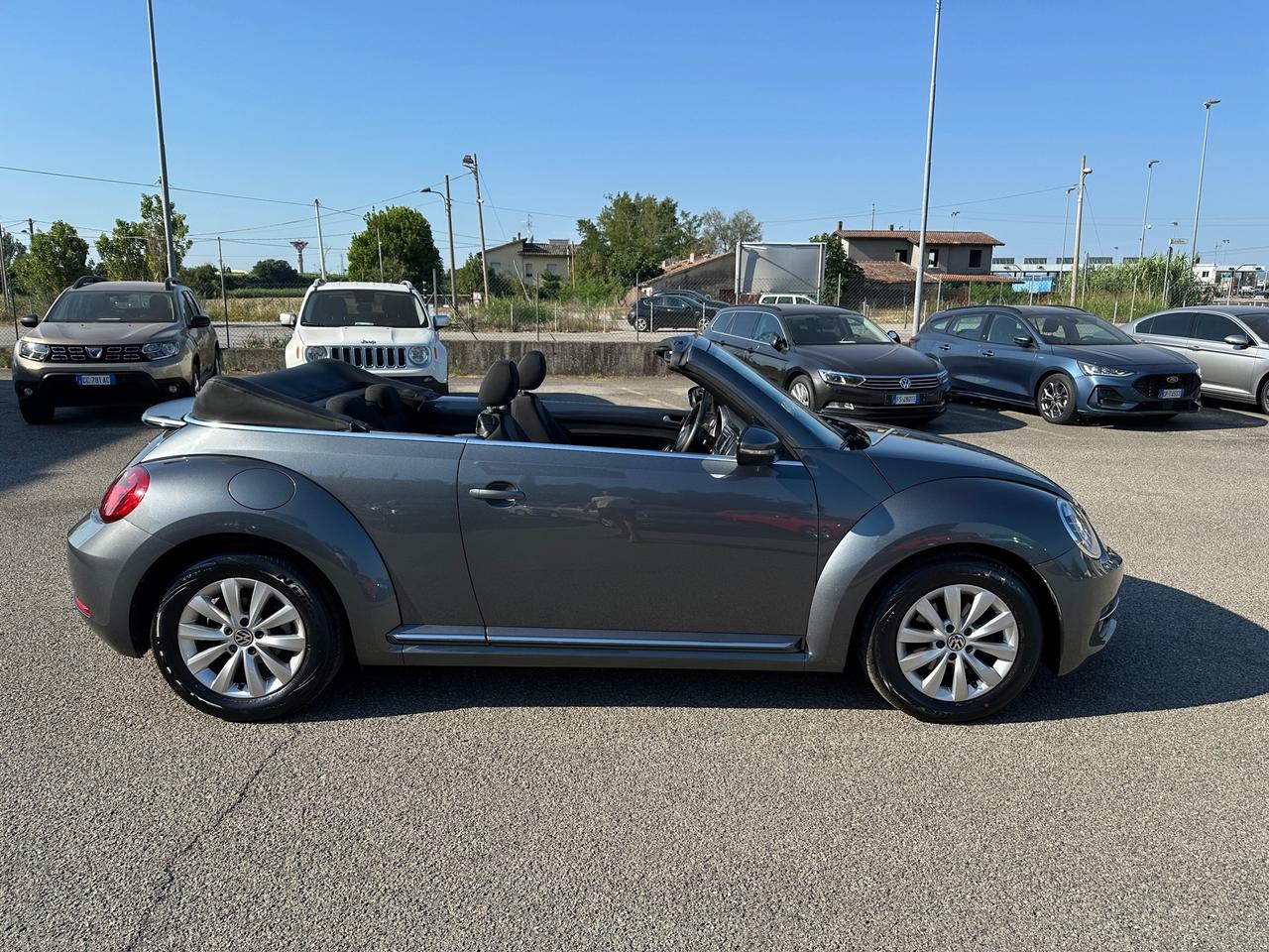 Volkswagen Maggiolino Cabrio 1.6TDI - 2015