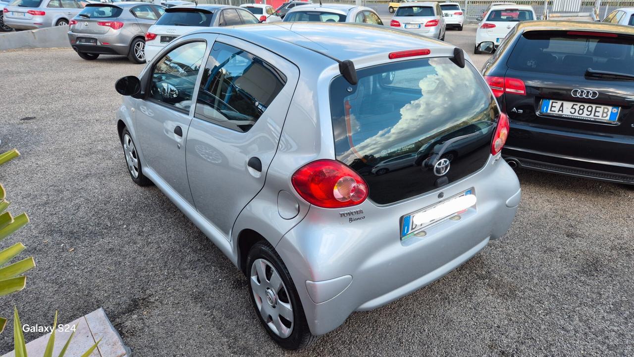 Toyota Aygo 1.0 12V VVT-i 5 porte