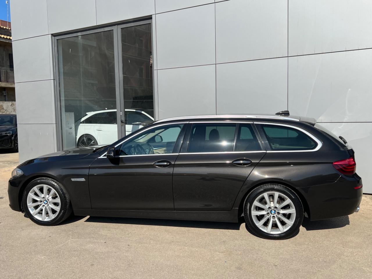 Bmw 520 520d Touring Business - anno 2016 - prezzo €12.900