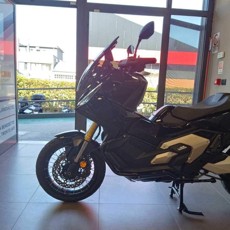 Honda X-ADV 750 - 2025