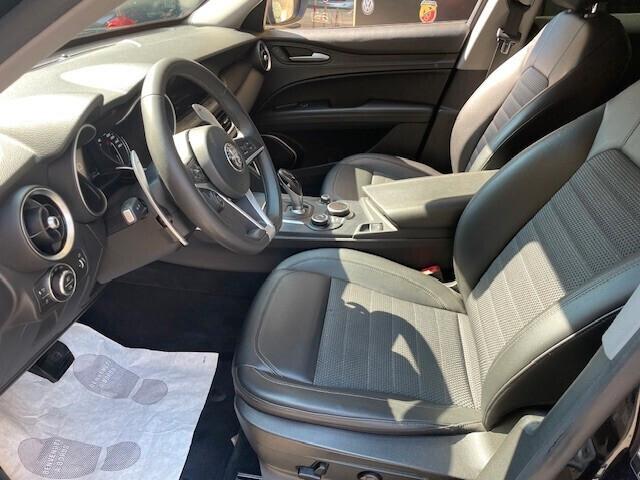 Alfa Romeo Stelvio 2.2 Turbodiesel 210 CV AT8 Q4 Executive