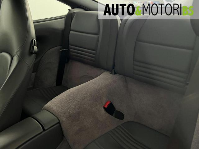 PORSCHE 911 996 Carrera cat Coupé 3.4