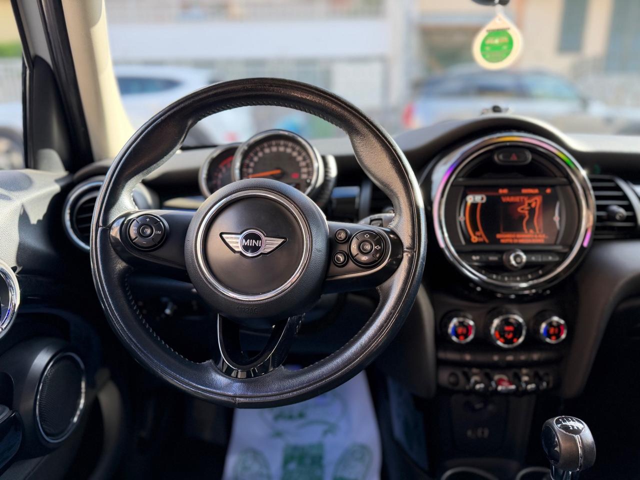 Mini 1.5 Cooper D 5 porte