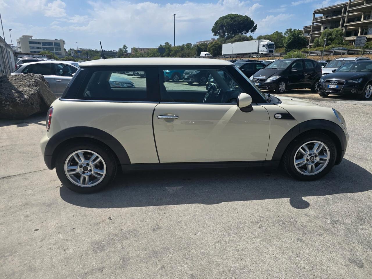 Mini 1.4 16V Ray G