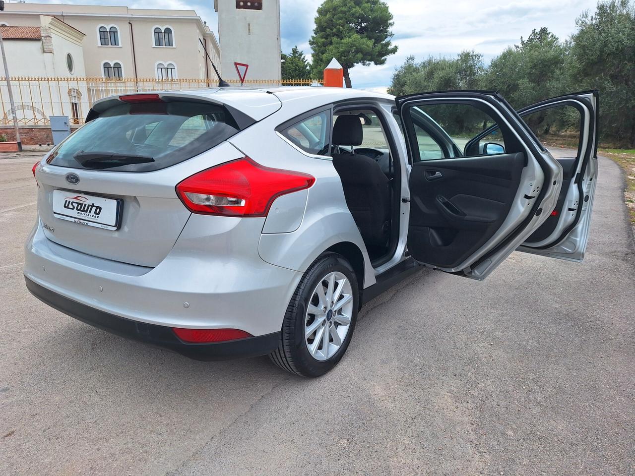 Ford Focus 1.5 TDCi 120 CV BERLINA 100000 KM