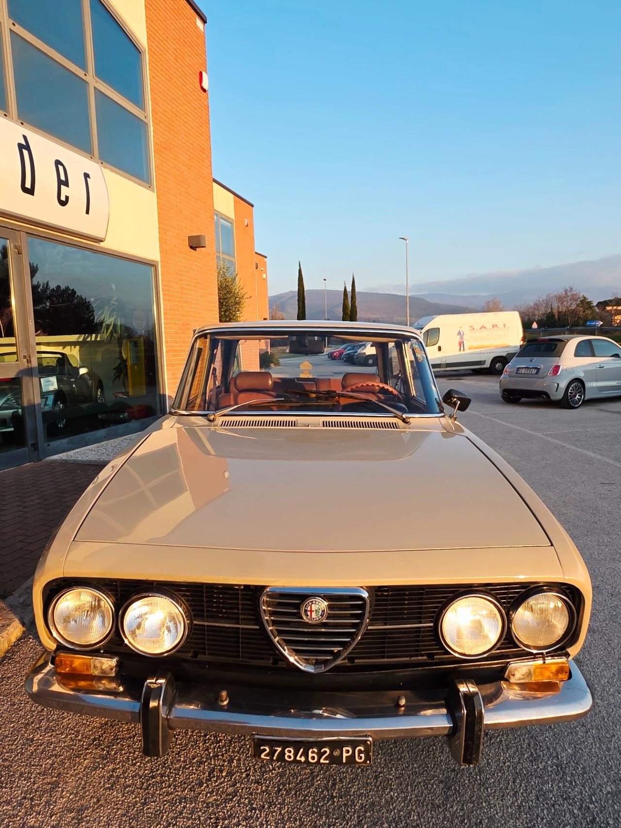 Alfa Romeo 2000 berlina