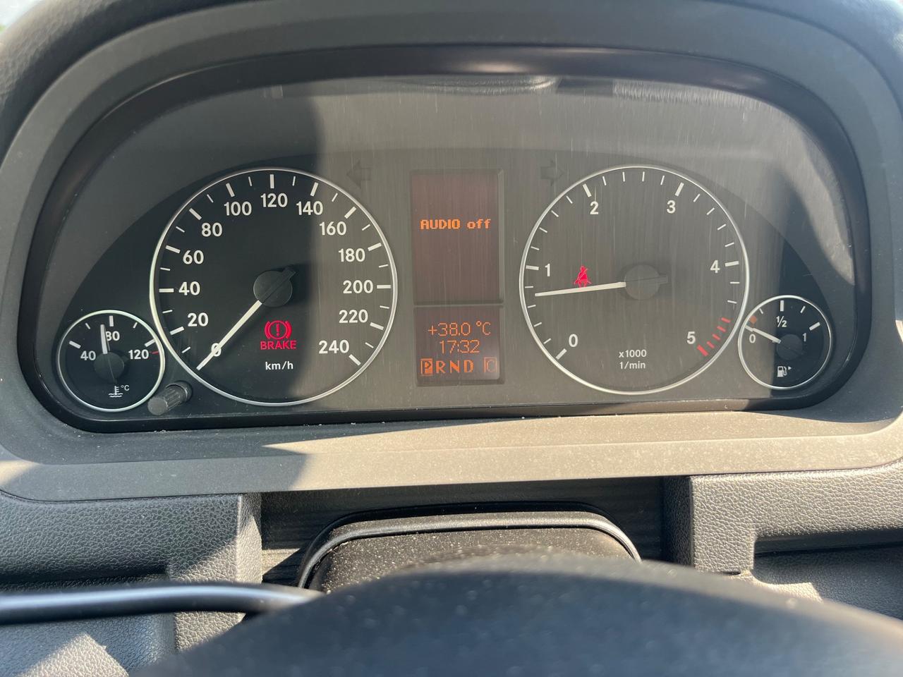 Mercedes A180CDI/cambio automatico/109CV/neopatentato/Euro4 con FAP/unico proprietario