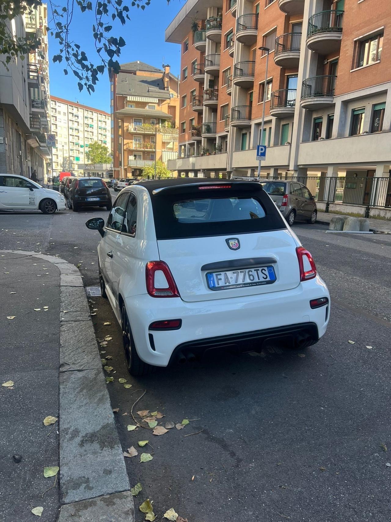 Abarth 595 C 1.4 Turbo T-Jet 140 CV MTA